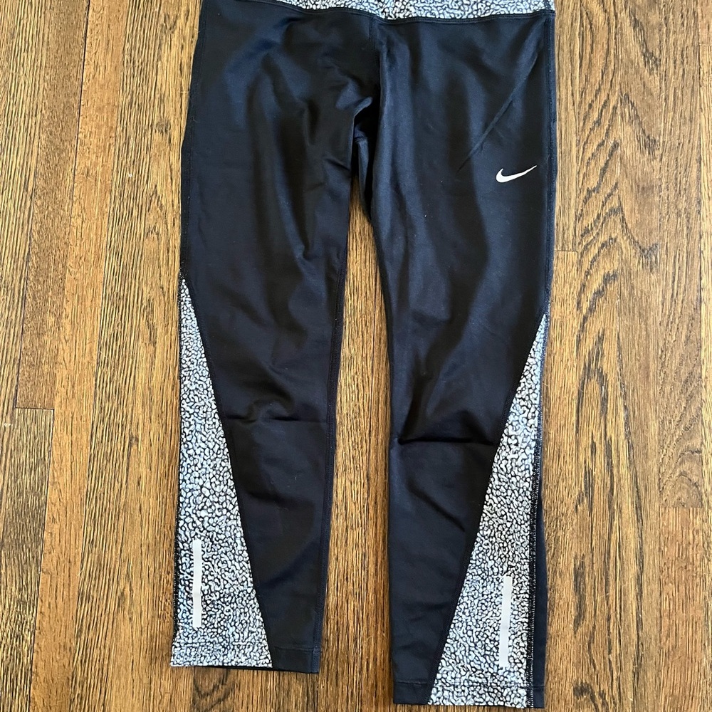 Nike Dri-fit Capri Leggings